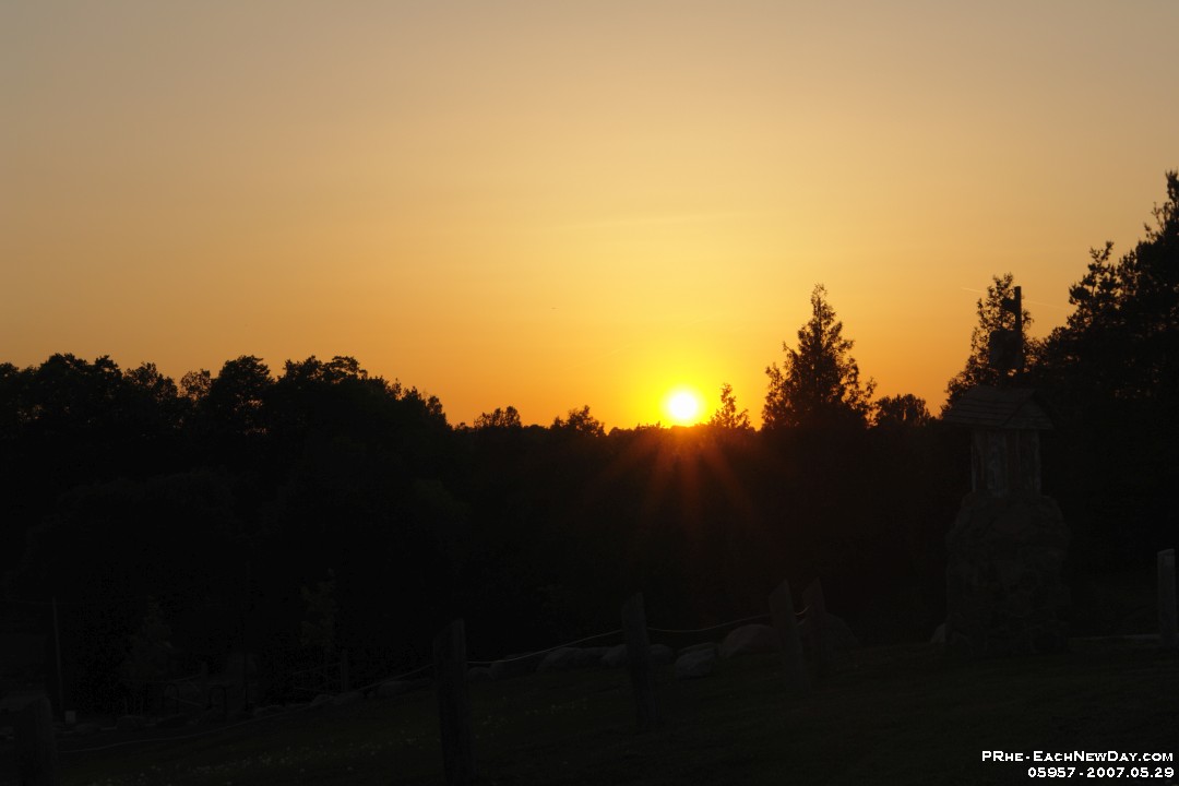 05957 - Sunset over Paulyn Park